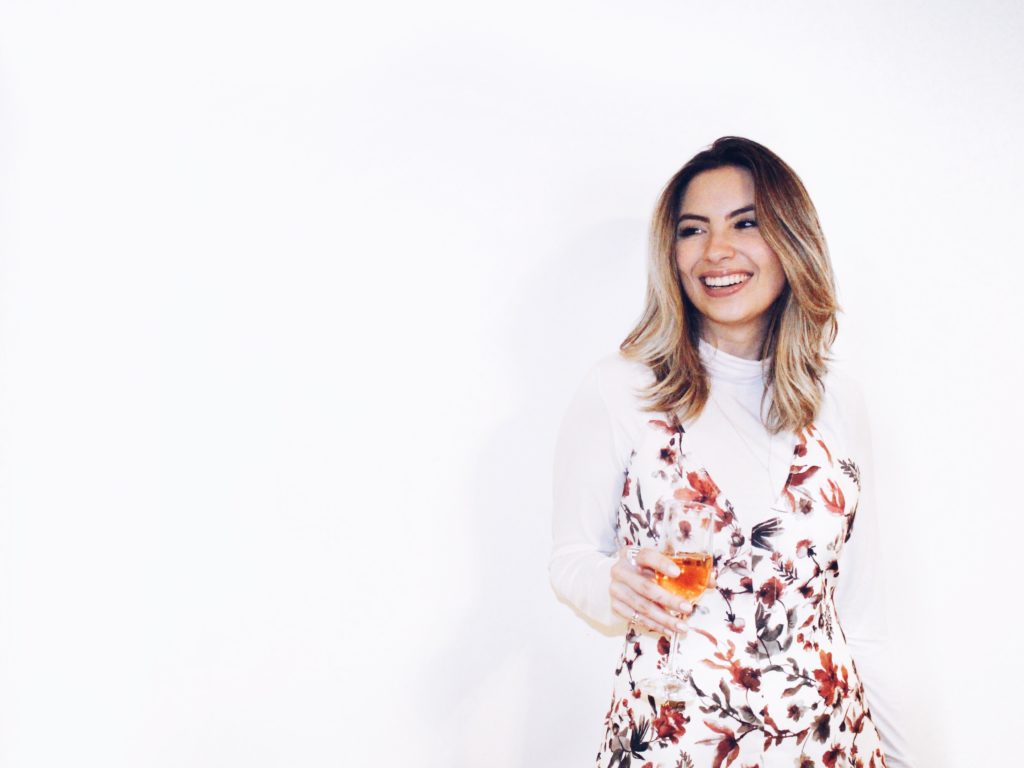 Tendência Sobreposição | Look Gola Alta + Vestido De verão